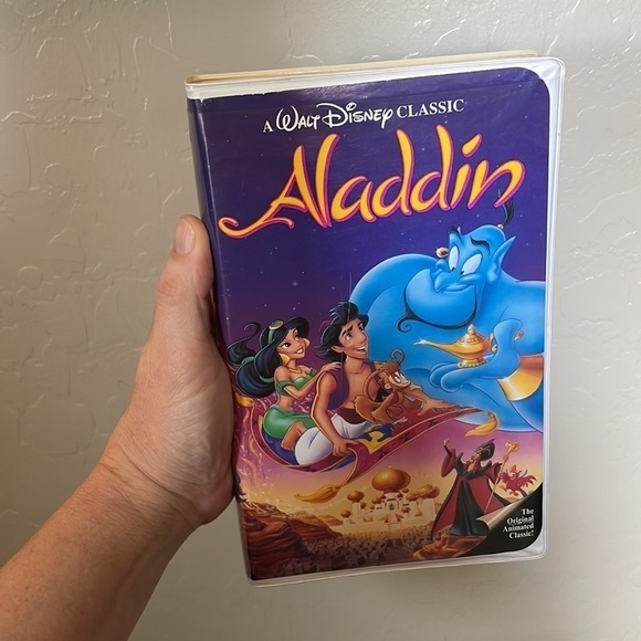 Disney Classic Aladdin VHS Tape Vintage Collectable. - Picture 16 of 16